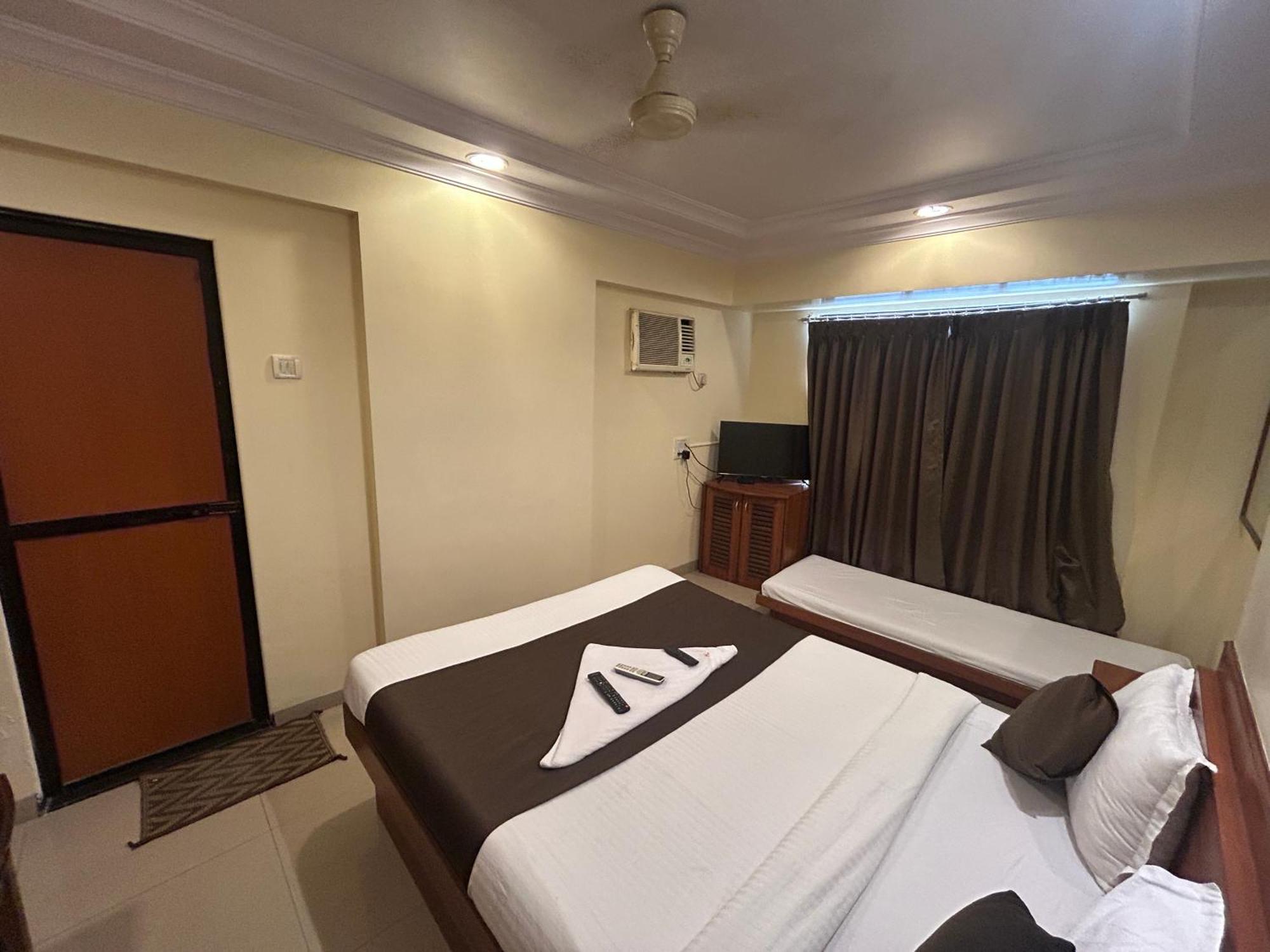 Hotel Lucky Goregaon — Photos 2